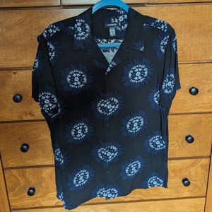 Express mens' camp collar shirt, medium, 100% viscose.